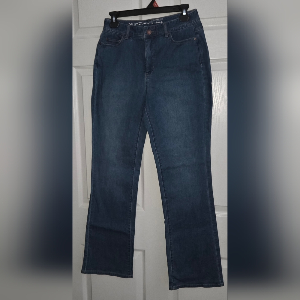 Stylish Denim Women's Bootcut Leg Jeans